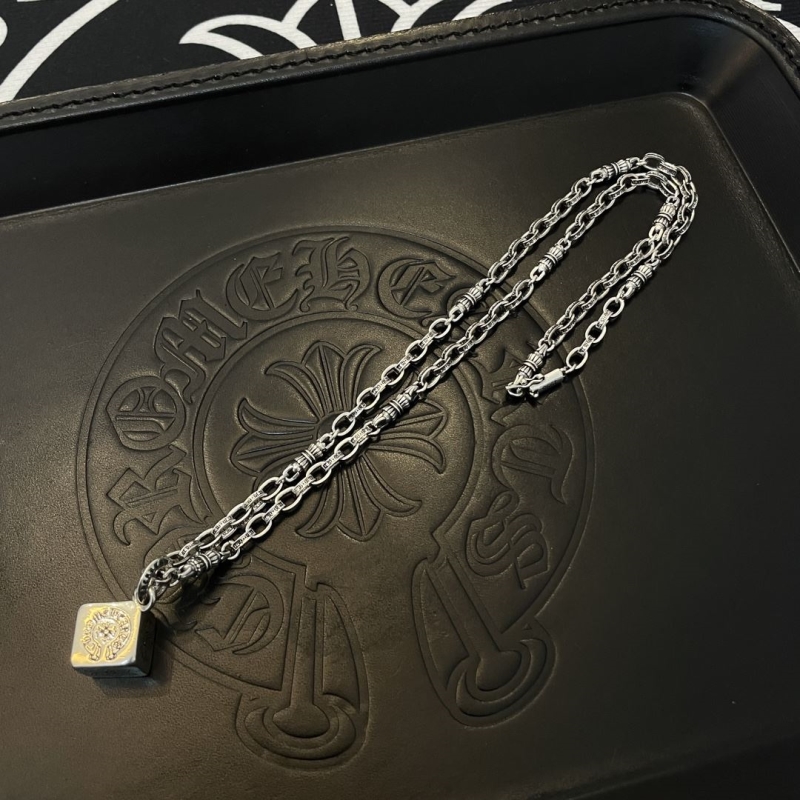 Ch**me He**ts necklaces
